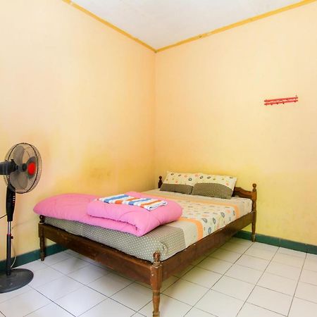 Hotel Losmen Melati Bantul Exterior foto