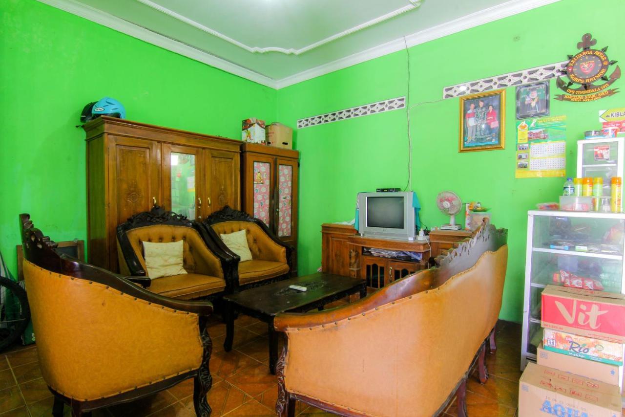 Hotel Losmen Melati Bantul Exterior foto
