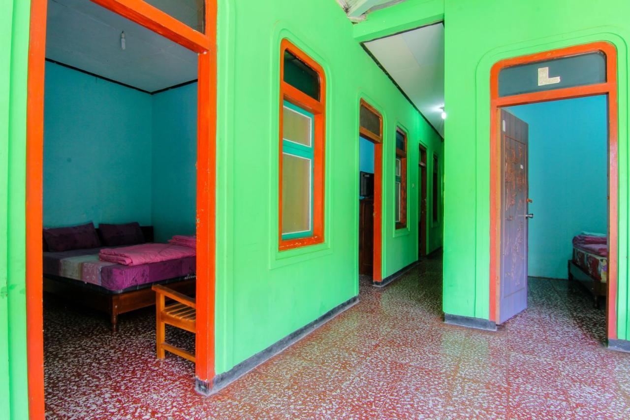 Hotel Losmen Melati Bantul Exterior foto