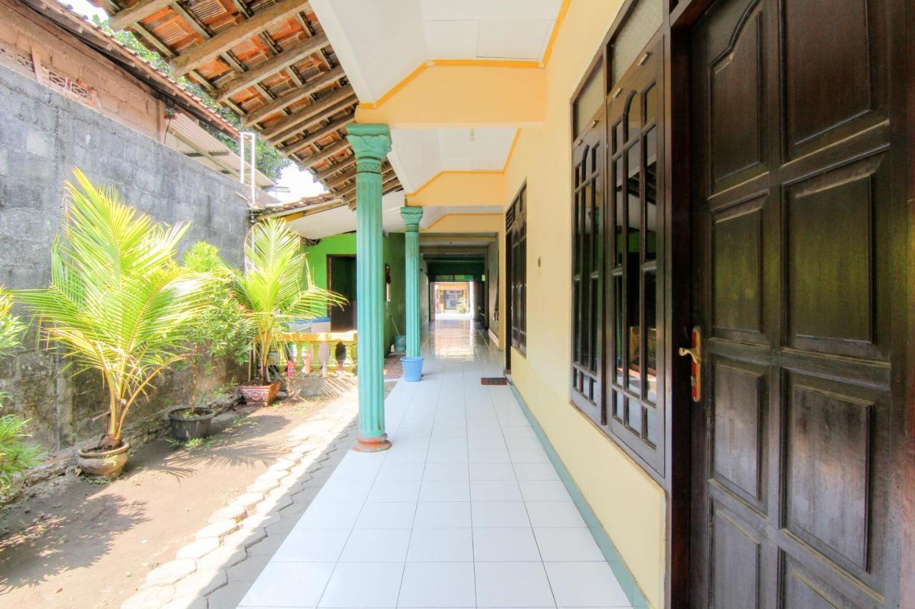 Hotel Losmen Melati Bantul Exterior foto